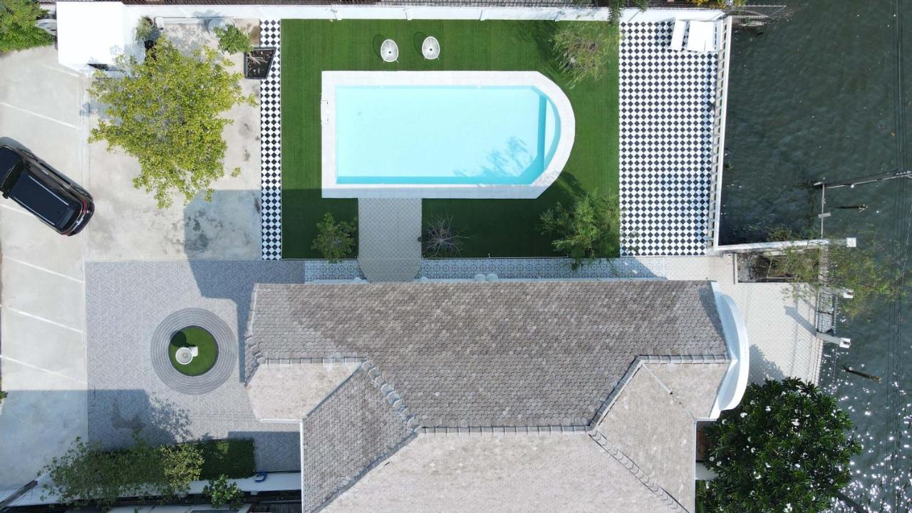 Arpo Pool Villa Riverside Bangkok Luaran gambar